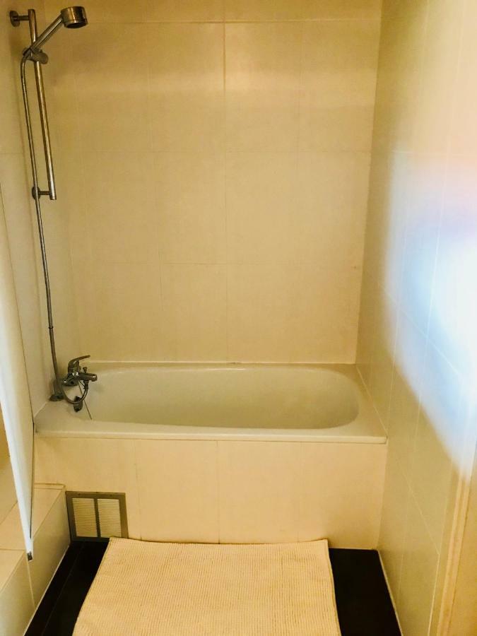 La Ferme Des Roses Apartment Tournai Bagian luar foto